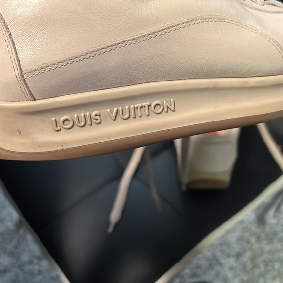 LOUIS VUITTON GENTLY WORN LADIES SNEAKERS…VINTAGE LV…LEATHER 100% AUTHENTIC - Picture 12 of 17